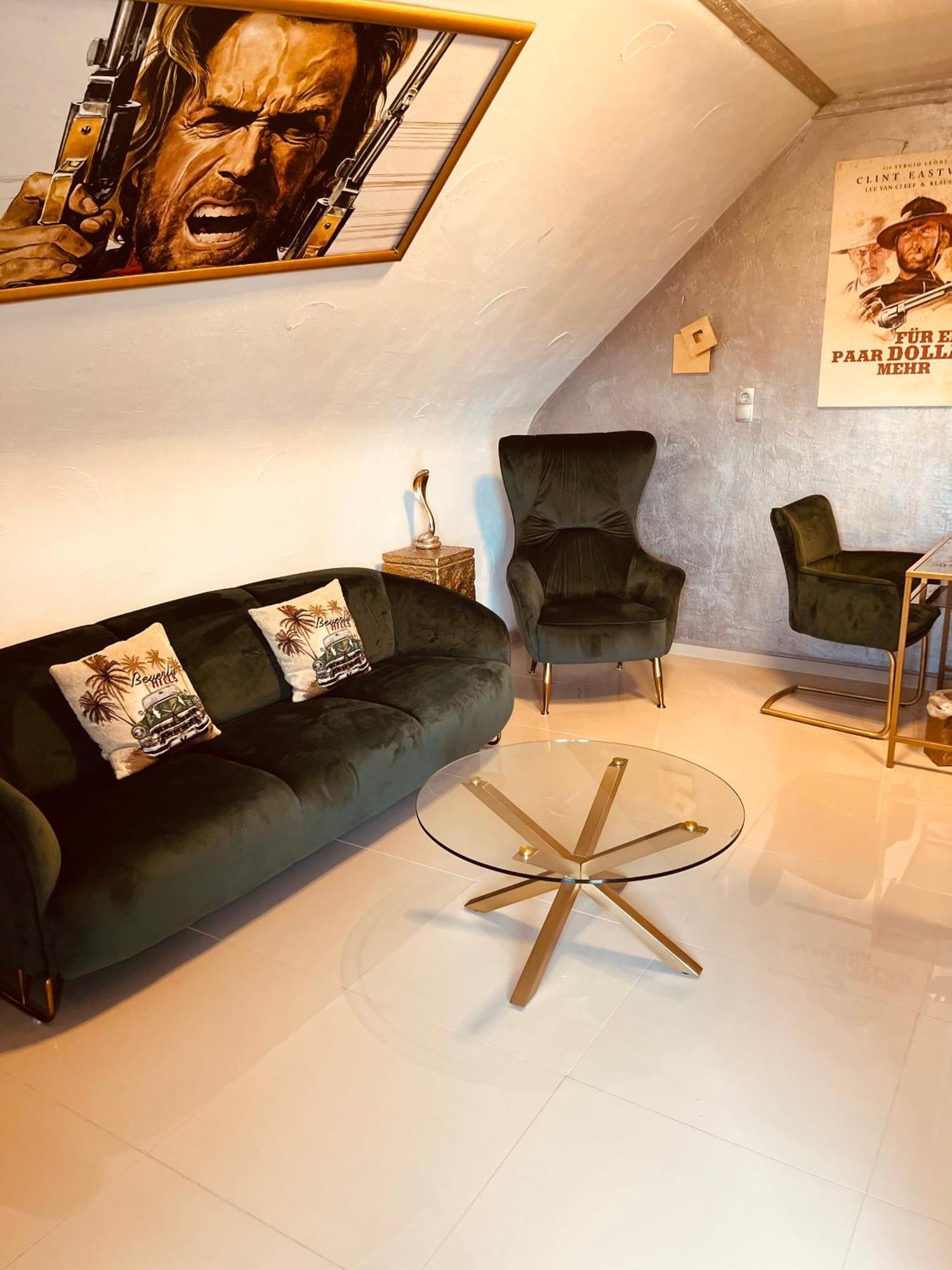 Hotel Karthaeuser Hof Floersheim am Main Екстериор снимка