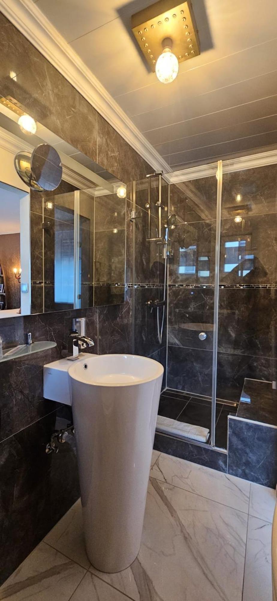 Hotel Karthaeuser Hof Floersheim am Main Екстериор снимка